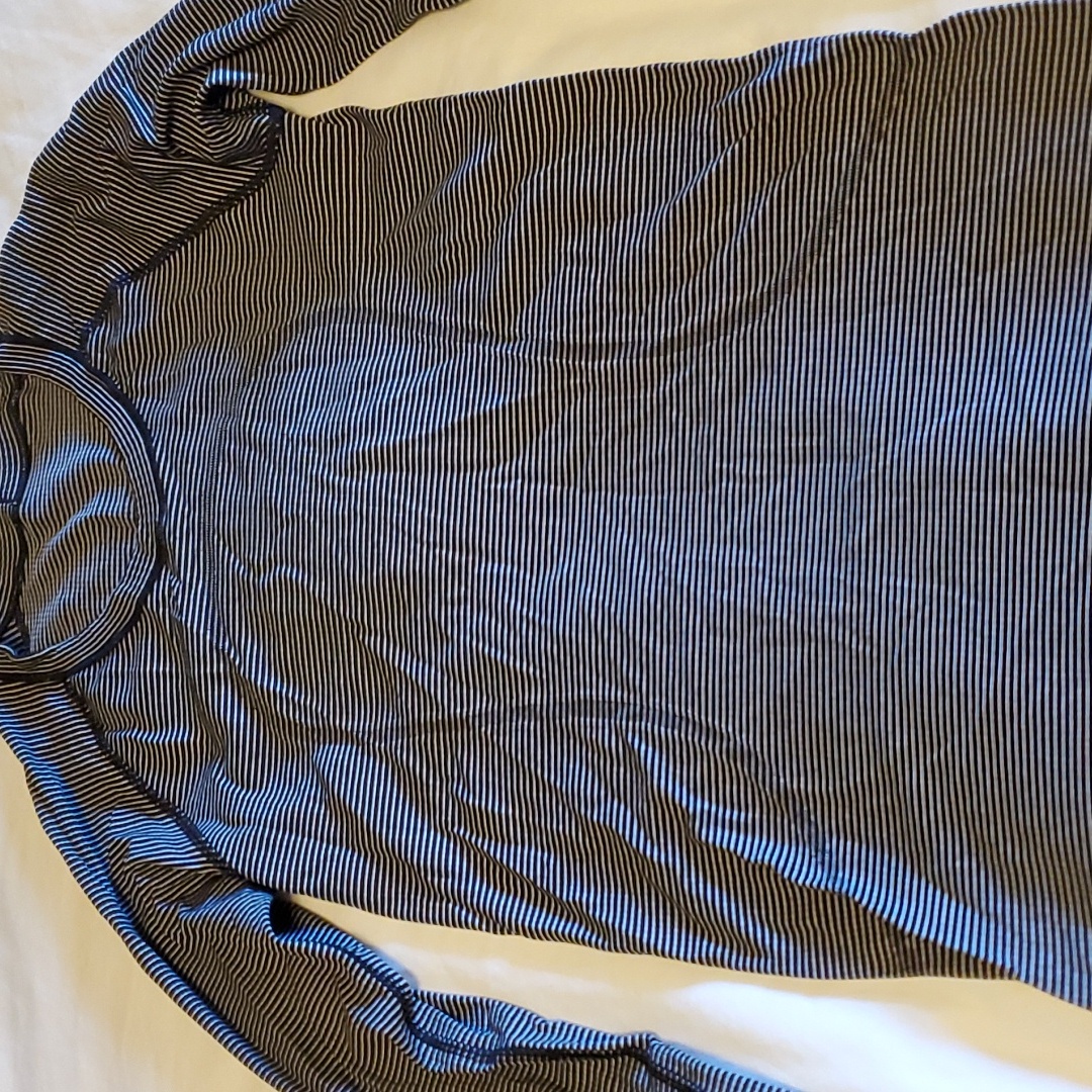 Lululemon Swiftly Tech Long Sleeve Size 6